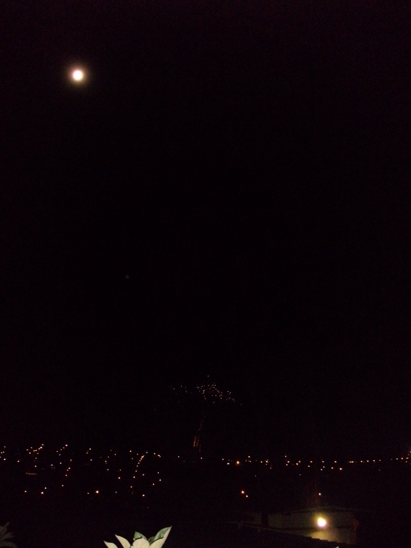 A LUZ DA LUA ANUNCIANDO UM NOVO TEMPO