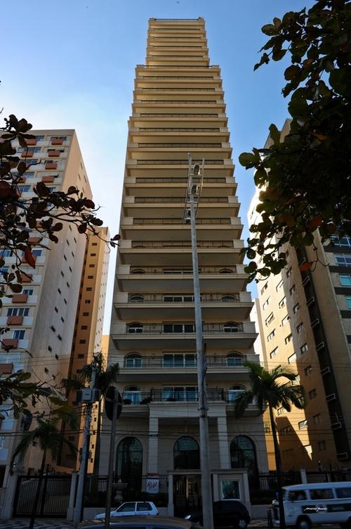 fachada-mansao-da-praia-santos