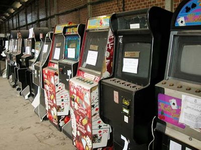 PM-APREENDE-45-MÁQUINAS-CAÇA-NÍQUEIS-EM-ARARUAMA1